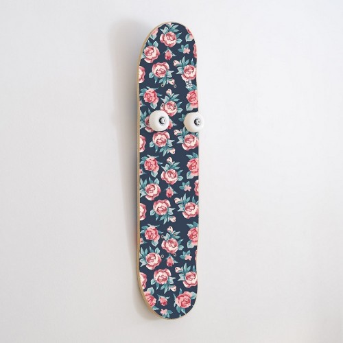 Vertikal Skateboard Garderobenständer... Vertikal Skateboard Garderobenständer...