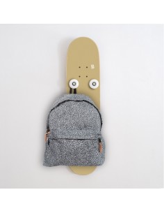 Vertical Porte-manteau...