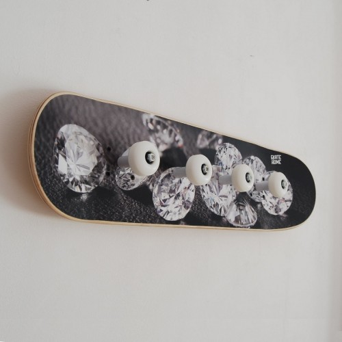 à la maison est l'endroit où le skate commence avec ce porte-manteau dans votre style à la maison est l'endroit où le skate commence avec ce porte-manteau dans votre style