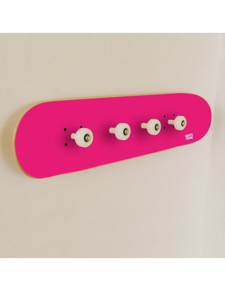 Geschenke für Mädchen Skateboarder mit wandarderobe auf Skateboard Geschenke für Mädchen Skateboarder mit wandarderobe auf Skateboard