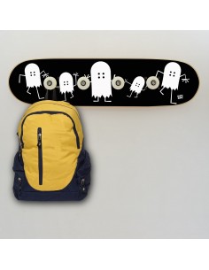 Portemanteau skateboard avec logo skate fantôme du skate shop 50-50 2