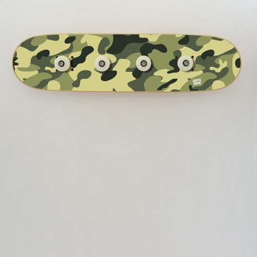 Portemanteau Skateboard en Camouflage meuble origine pour enfants Portemanteau Skateboard en Camouflage meuble origine pour enfants
