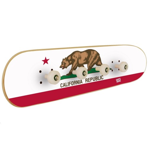 Kalifornien-Flagge auf wandgarderobe für Jugendliche für skaten themed Zimmer