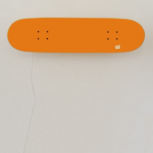 Entwerfen Sie die Jugendzimmer mit einem Skate-Stil Entwerfen Sie die Jugendzimmer mit einem Skate-Stil