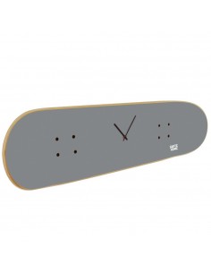 Grand guide cadeau pour les skateurs avec cette horloge murale